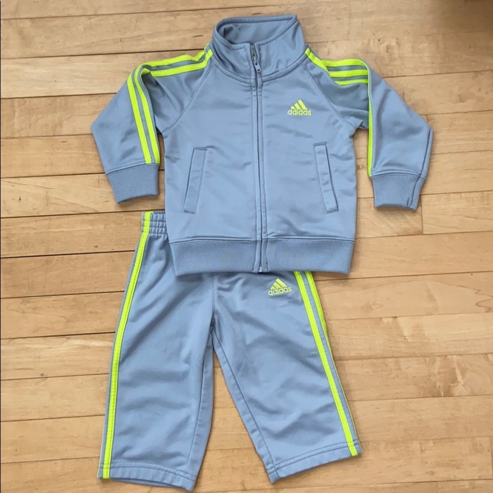 Adidas Jogging Suit